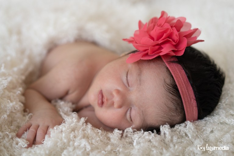 Newborn Lourdes LOGO-15