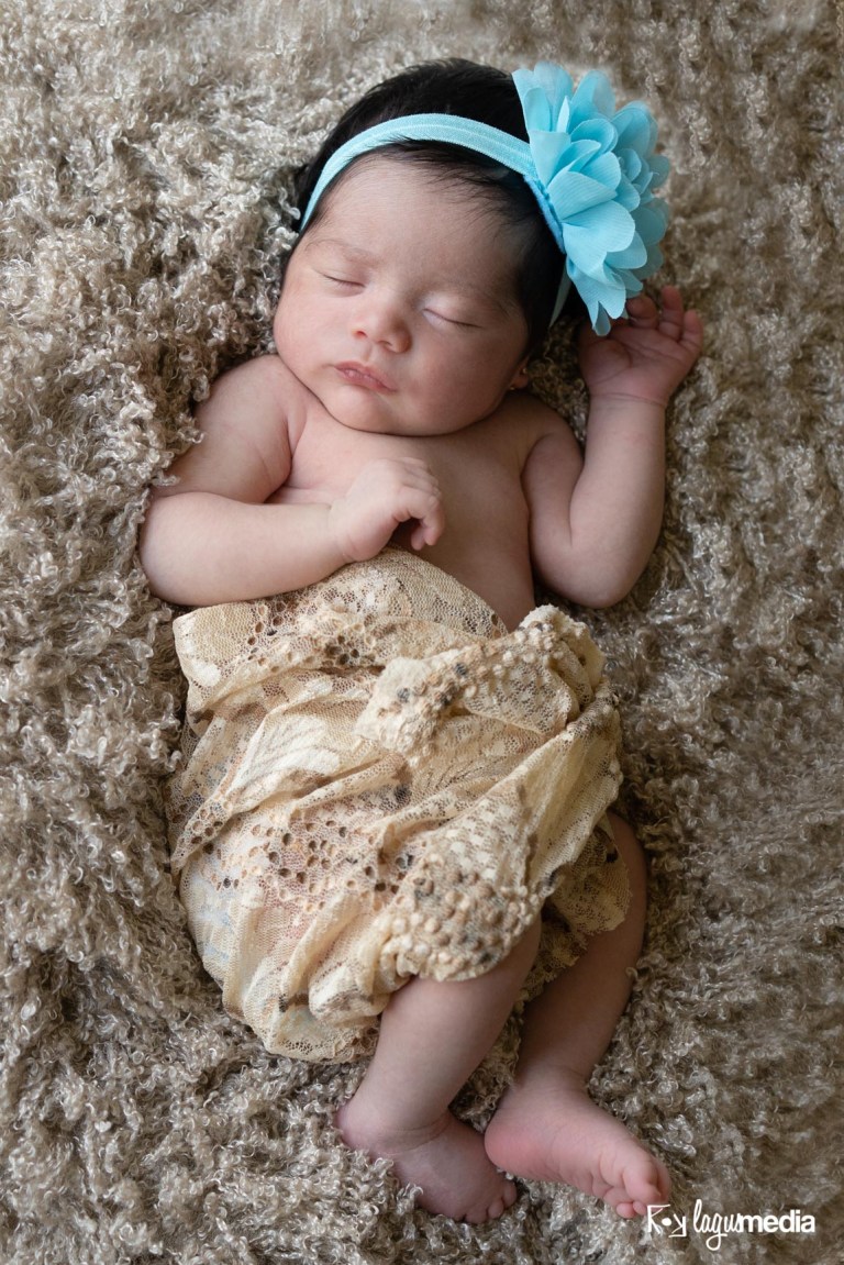 Newborn Lourdes LOGO-5