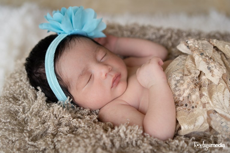 Newborn Lourdes LOGO-7